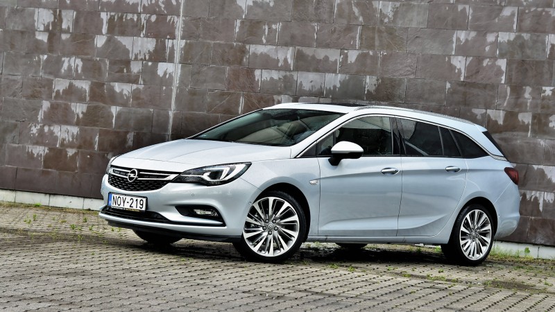 Elődjénél sokkal merevebb